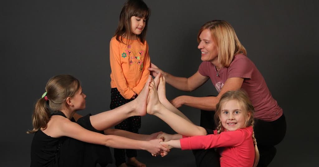 YogaKids Teacher with Children