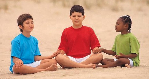 Children in Electric Circle Pose